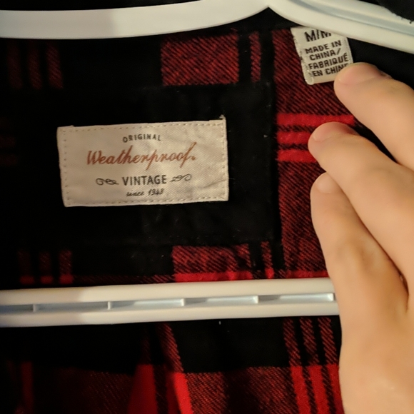 🖤SOLD🖤Red Buffalo Plaid Flannel - Picture 2 of 4